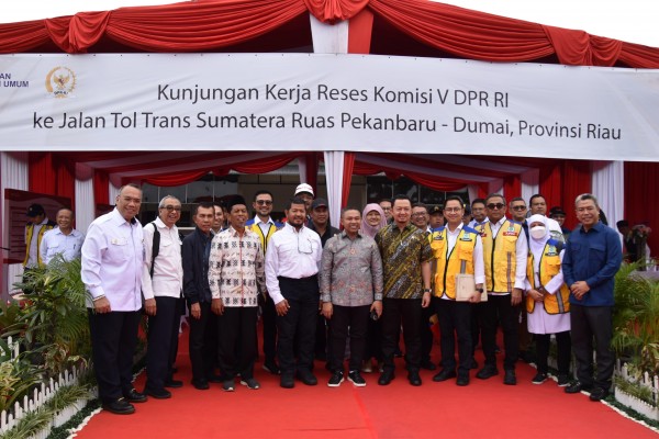 Kunjungan Kerja Komisi V DPR RI di Provinsi Riau