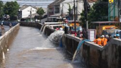 Penanganan Banjir di Jabodetabek oleh Kementerian Pekerja Umum (PU).