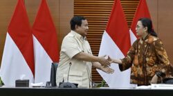 Presiden Prabowo Subianto dan Menteri Keuangan Sri Mulyani Indrawati.