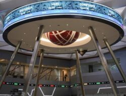 IHSG Ditutup Menguat Seiring Respon Transparansi Otoritas Soal MSCI