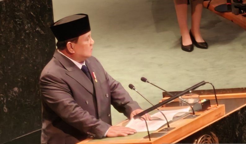 Presiden RI Prabowo Subianto memberikan pernyataan pada forum bertajuk "Konferensi Internasional Tingkat Tinggi untuk Penyelesaian Damai atas Masalah Palestina dan Implementasi Solusi Dua Negara" di Markas Besar Perserikatan Bangsa-Bangsa, New York, Amerika Serikat, Senin (22/9/2025).