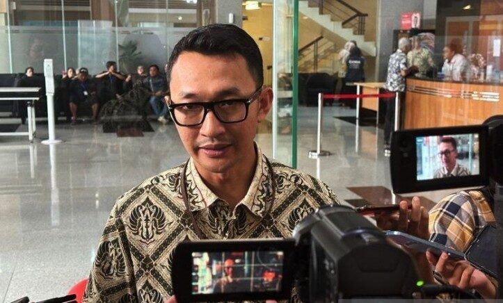 Juru Bicara Komisi Pemberantasan Korupsi Budi Prasetyo memberikan keterangan di Gedung Merah Putih KPK