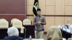Wakil Ketua Komisi I DPR RI Sukamta saat menjadi pembicara dalam acara peluncuran sebuah buku di kompleks parlemen, Jakarta