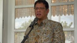 Menteri Keuangan Purbaya Yudhi Sadewa di Balai Kota DKI Jakarta, Selasa (7/10/2025).