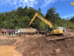 Pulihkan Pertanian Masyarakat, Kementerian PU Tangani Daerah Irigasi Batang Anai Pasca Terdampak Longsor Sumbar