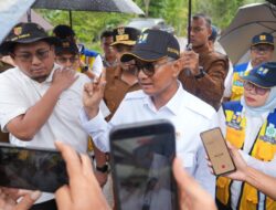 Menteri Dody Pastikan Percepat Penanganan Akses Vital di Sumatera Barat Pasca Bencana