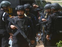 Densus 88 Tangkap Tujuh Terduga Teroris Jaringan NII-AD