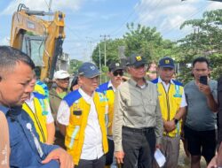 Menteri Dody Tekankan Penanganan Terpadu Hulu–Hilir Saat Tinjau Banjir di Bekasi