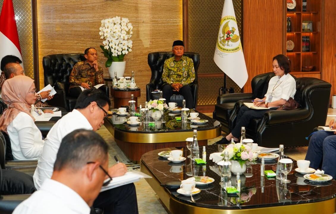 Menteri PU Dody Hanggodo (kanan) dalam Entry Meeting Pemeriksaan atas Laporan Keuangan Kementerian PU Tahun Anggaran (TA) 2025 oleh Badan Pemeriksa Keuangan (BPK).